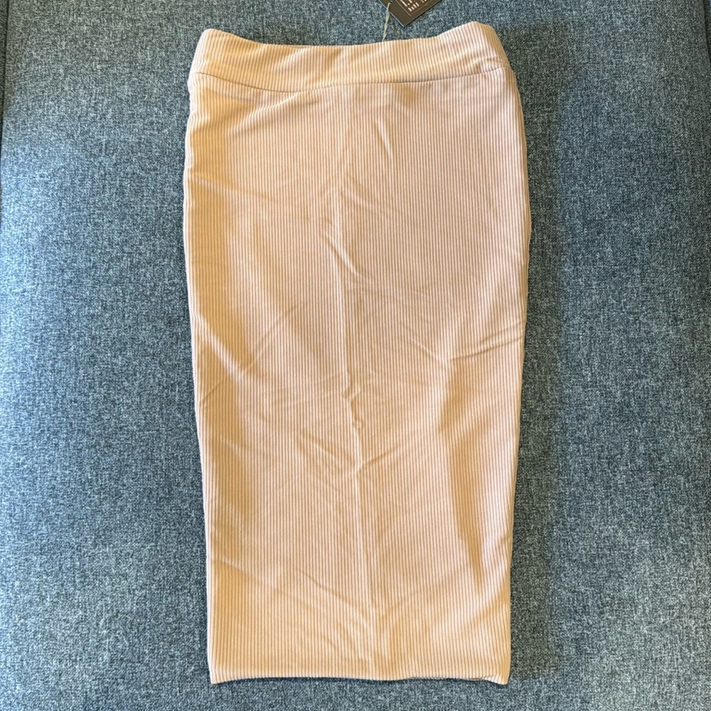NWT Acacia Umalas Corduroy Skirt in Barefoot, size petite